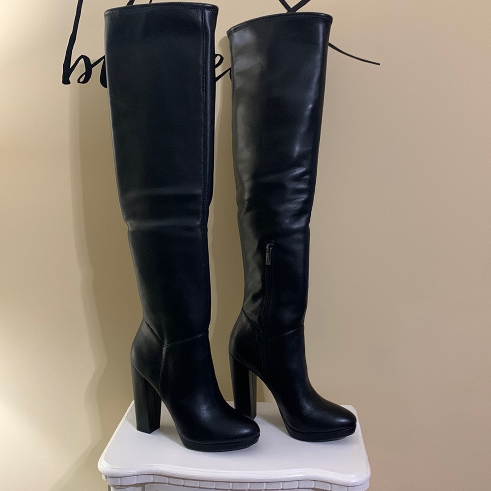 💕Black Leather Stretchy Thigh High Boots💕